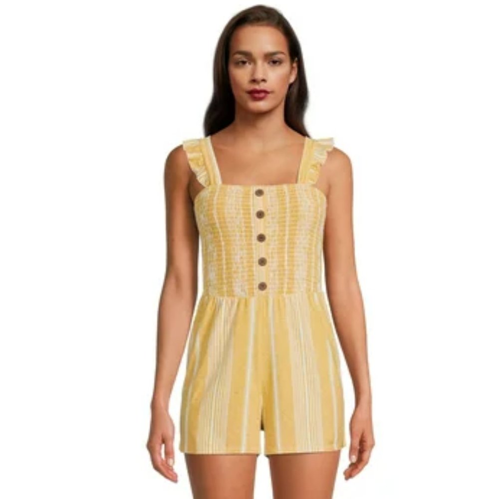 No Boundaries Juniors Button Front Smocked Romper, Sizes M